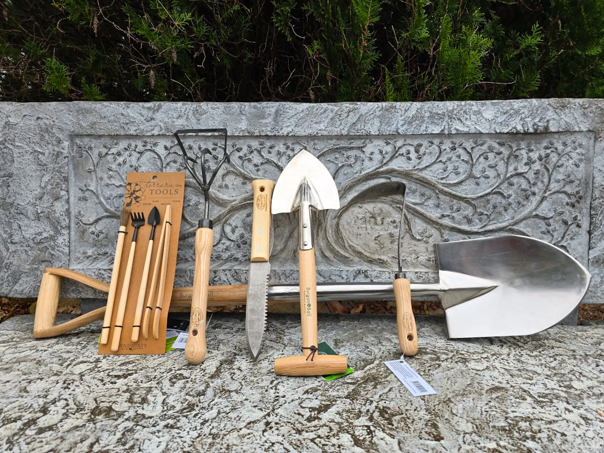 Garden Tools Picture